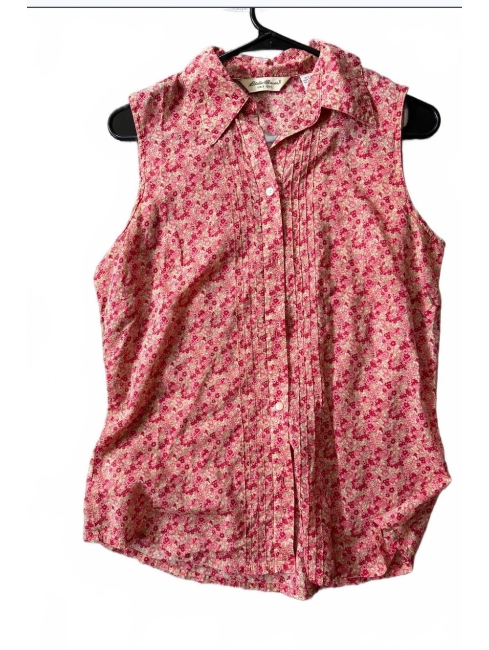 Eddie Bauer  button-down  a vibrant ditsy pink floral sz m